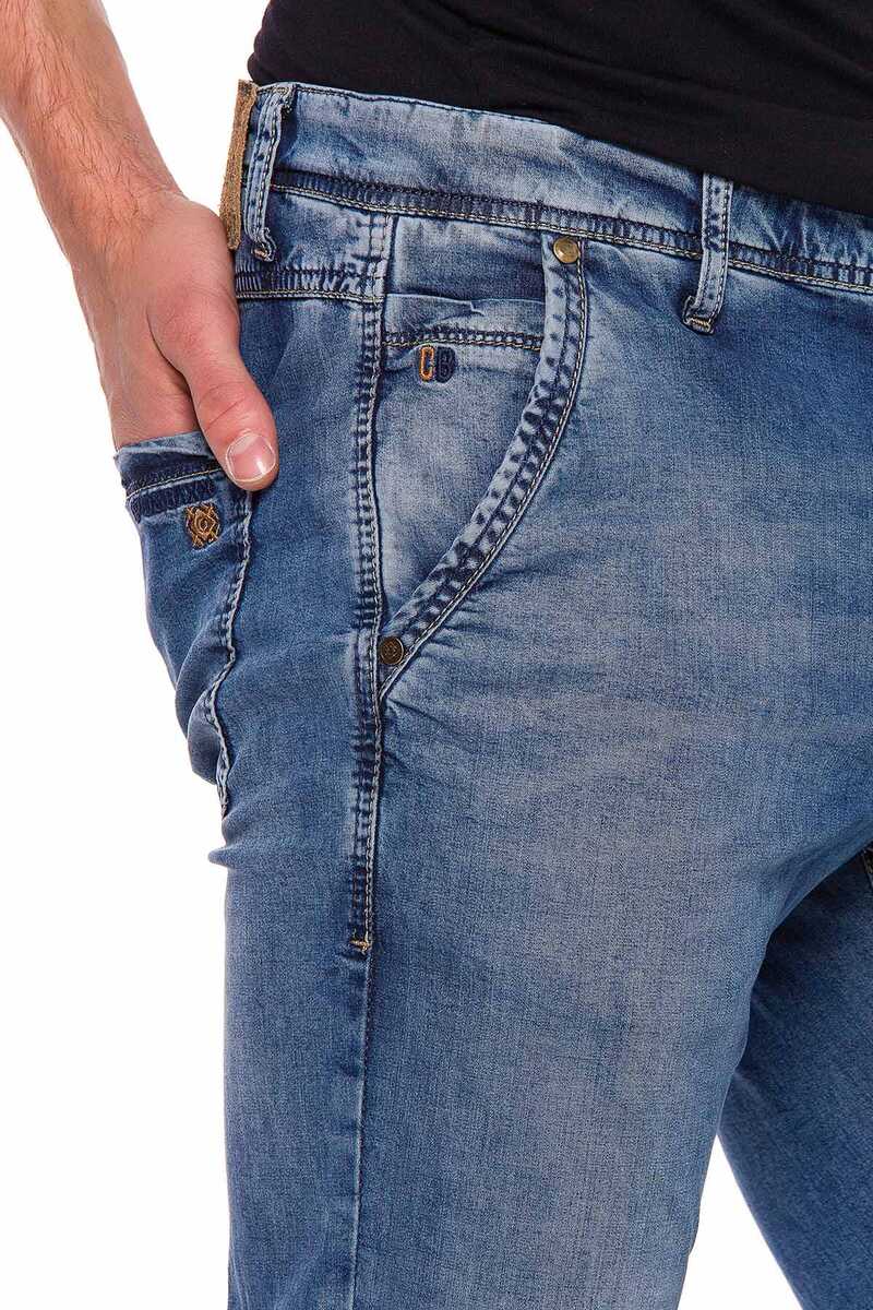 CD554 men's comfortable jeans in the regular fit