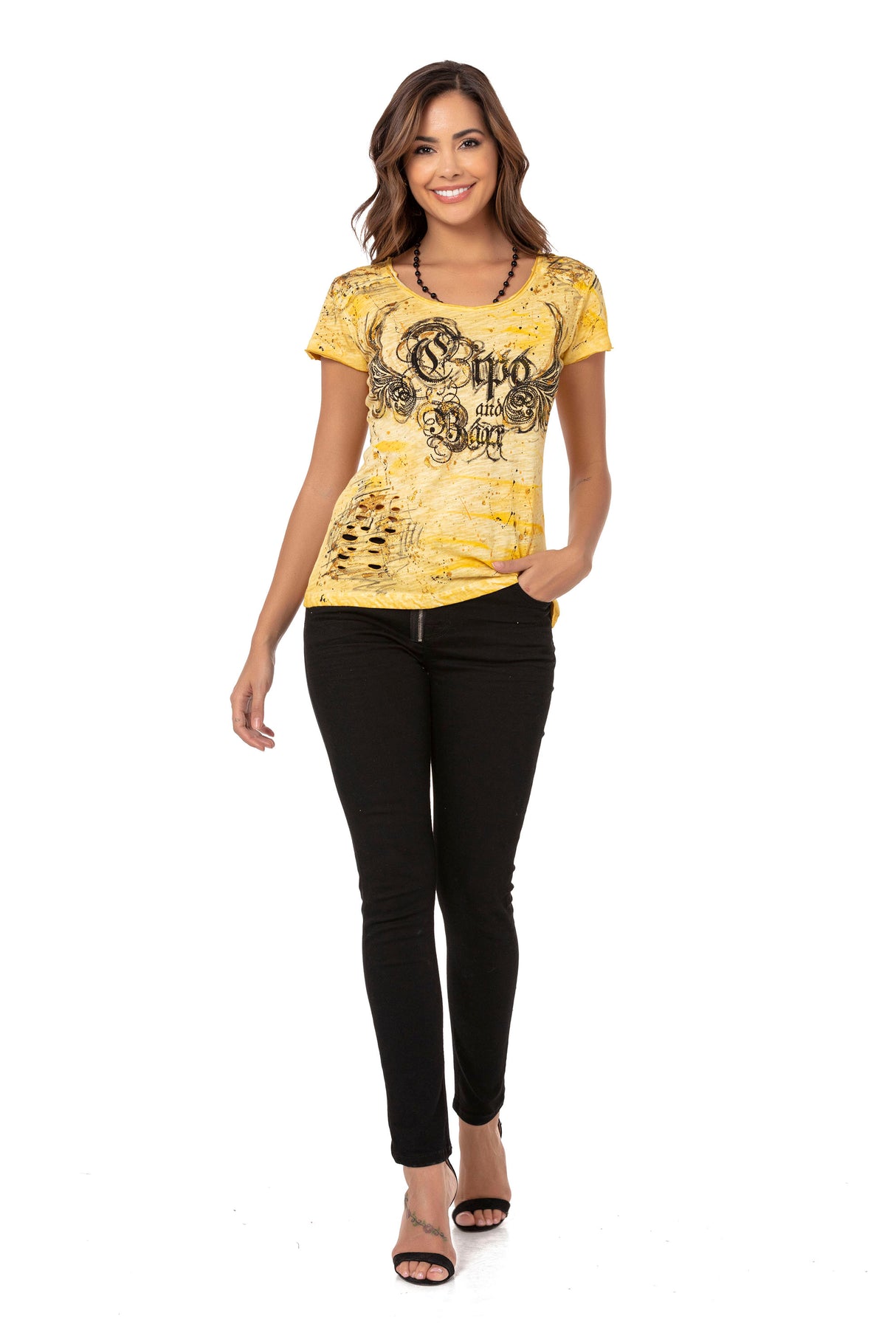 WT324 women T-shirt in an extravagant look