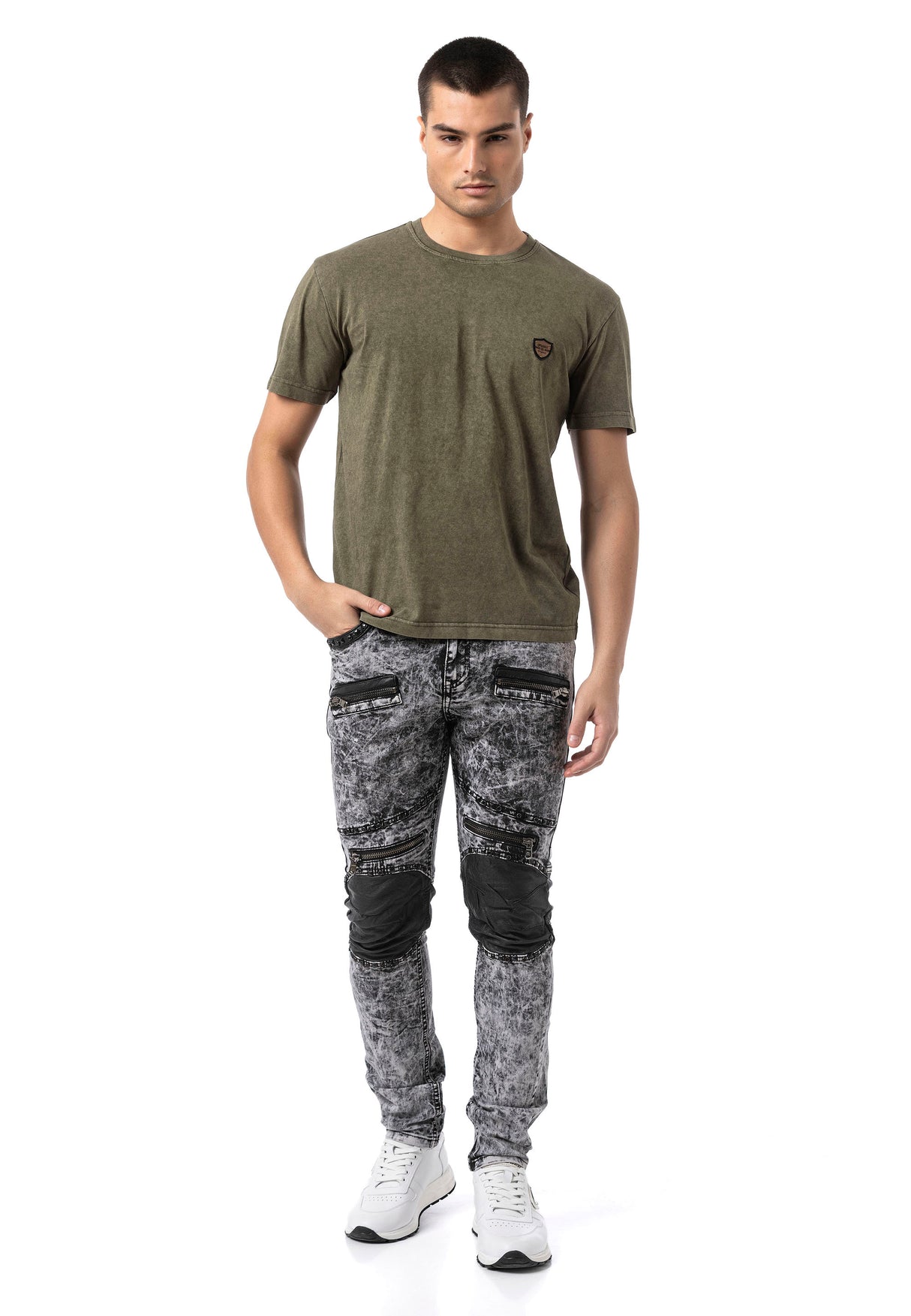 CT808 T-shirt męski Relax Fit ze spraniem i naszywką