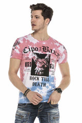 Camiseta para hombres CT558 en un look informal de Batik