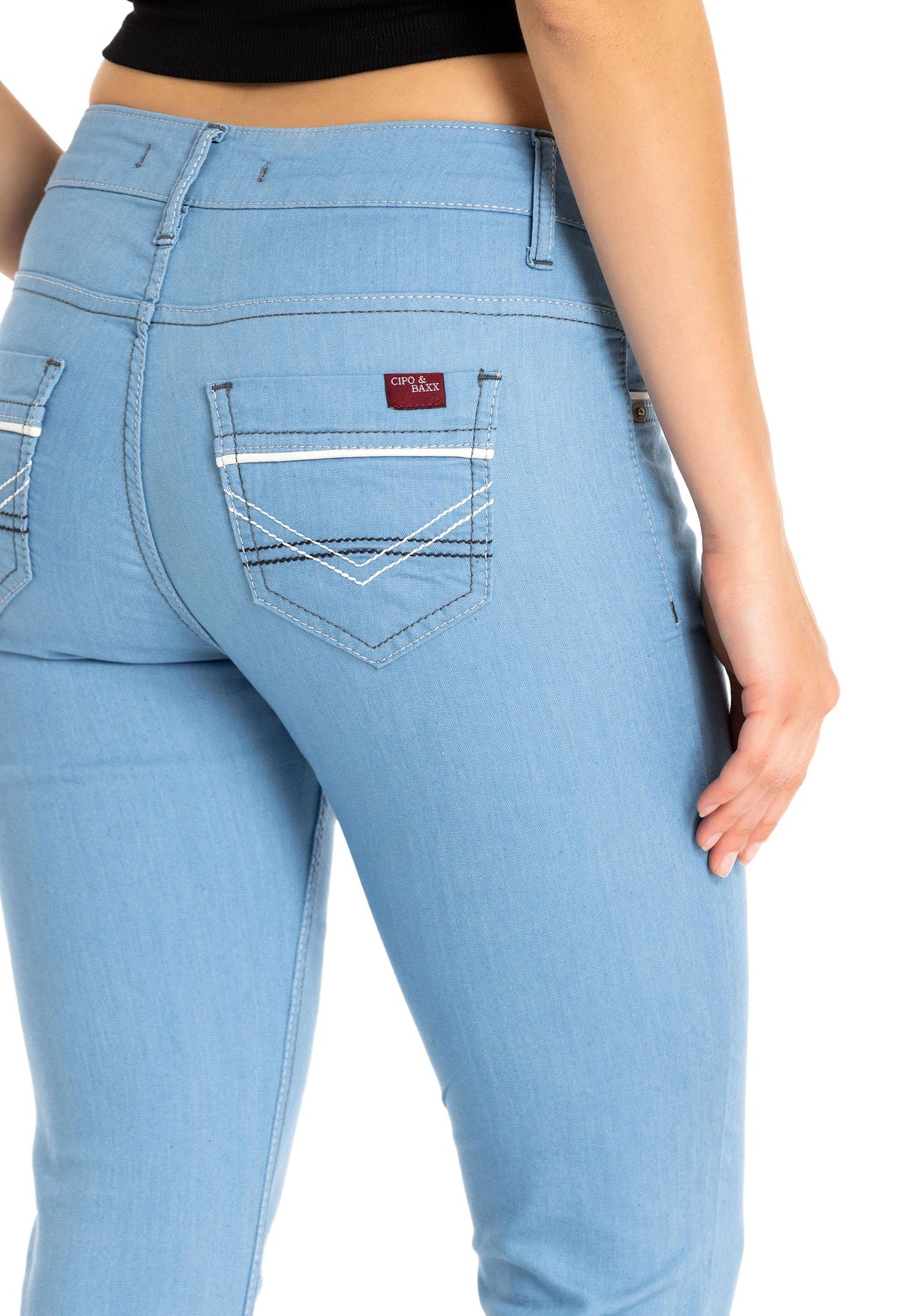 WD256A Jeans femme coupe slim avec poches brodées