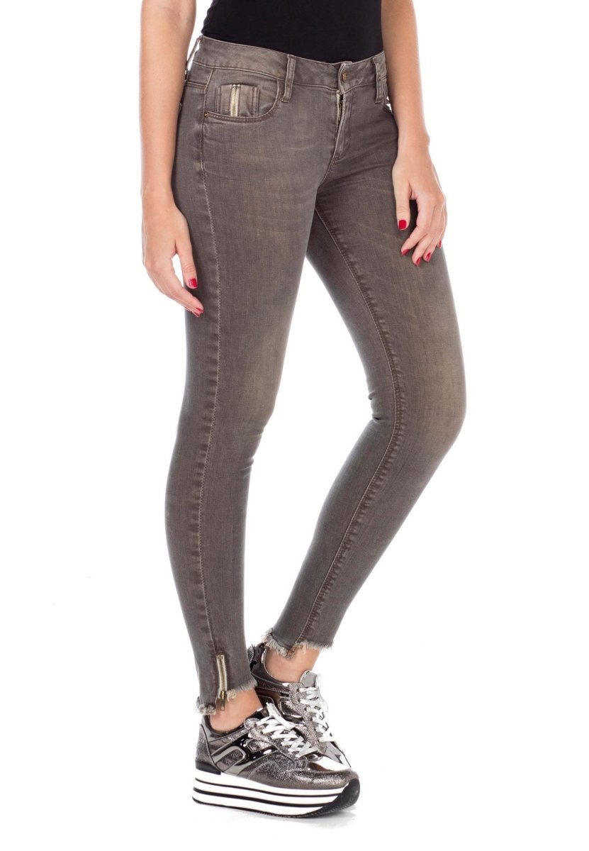 WD355 Women Comfortable Jeans in washed -out optics