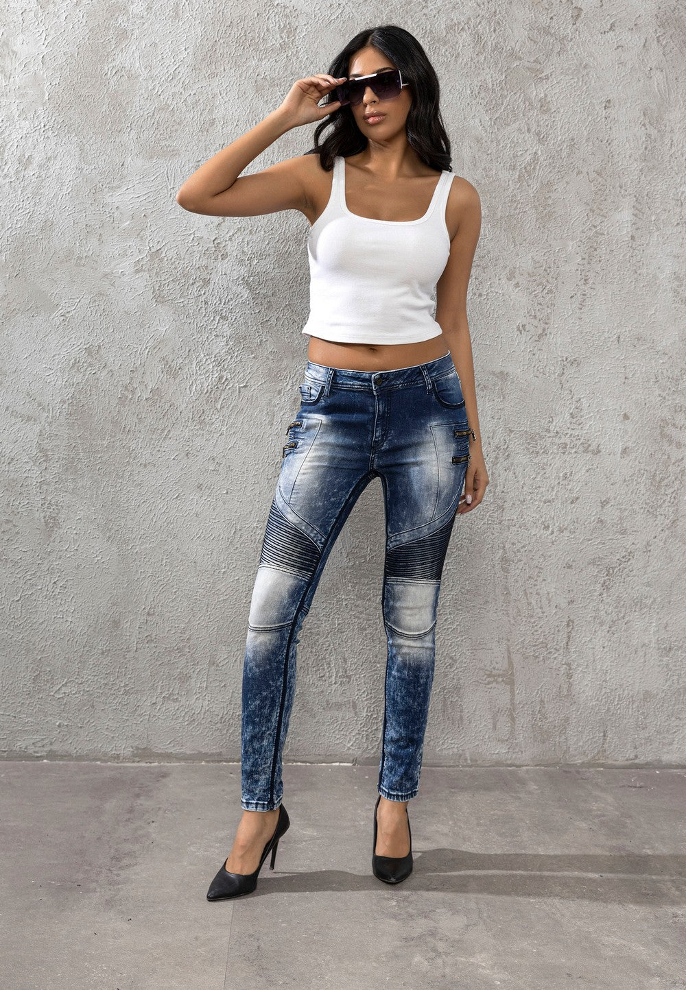 WD361 Women Jeans delgados con detalles de lavado de ácido de moda en ajuste delgado