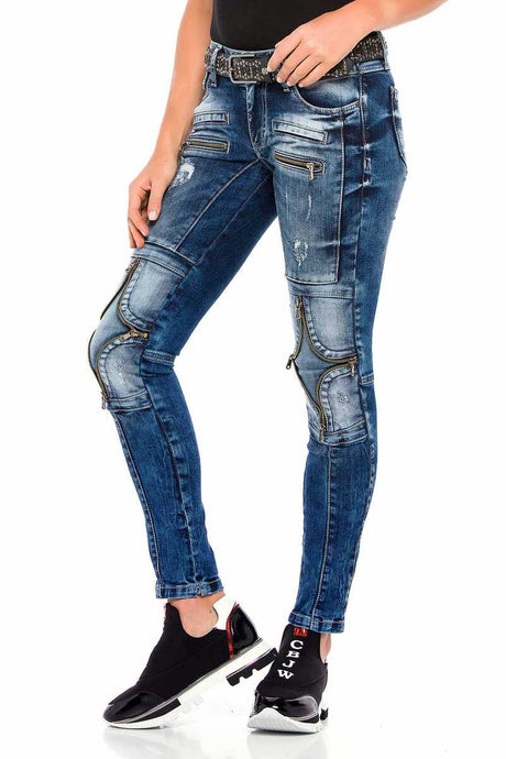 Jeans tubo da donna WD377 con molte applicazioni