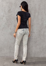 WD382 Jeans Slim-Fit para mujer con costuras decorativas