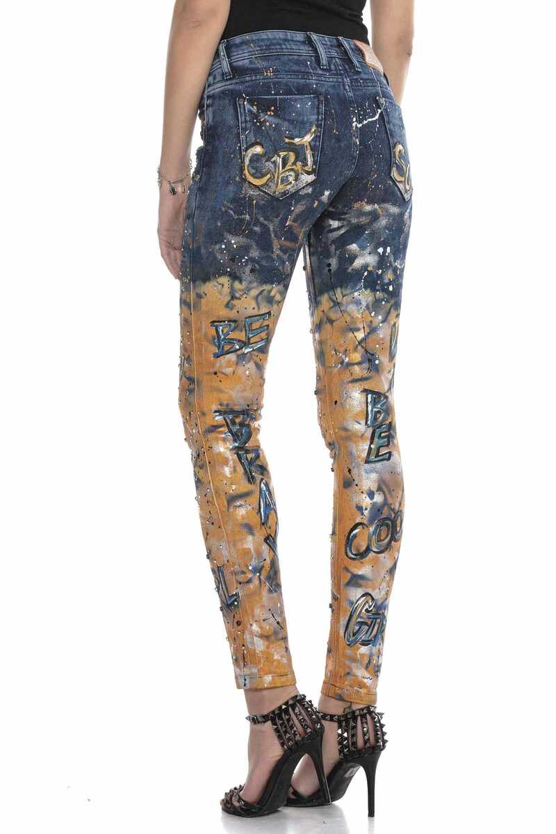 WD440 Women Slim-Fit Jeans en un diseño de pintura de mano de moda