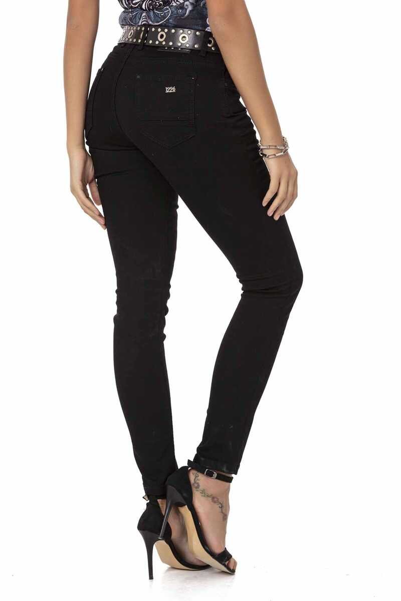 WD444 women Slim-Fit jeans in a figure-hugging Slim fit cut