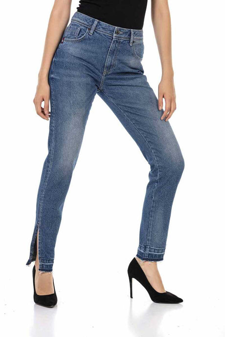 WD449 Mujeres cómodas jeans con una ranura lateral moderna