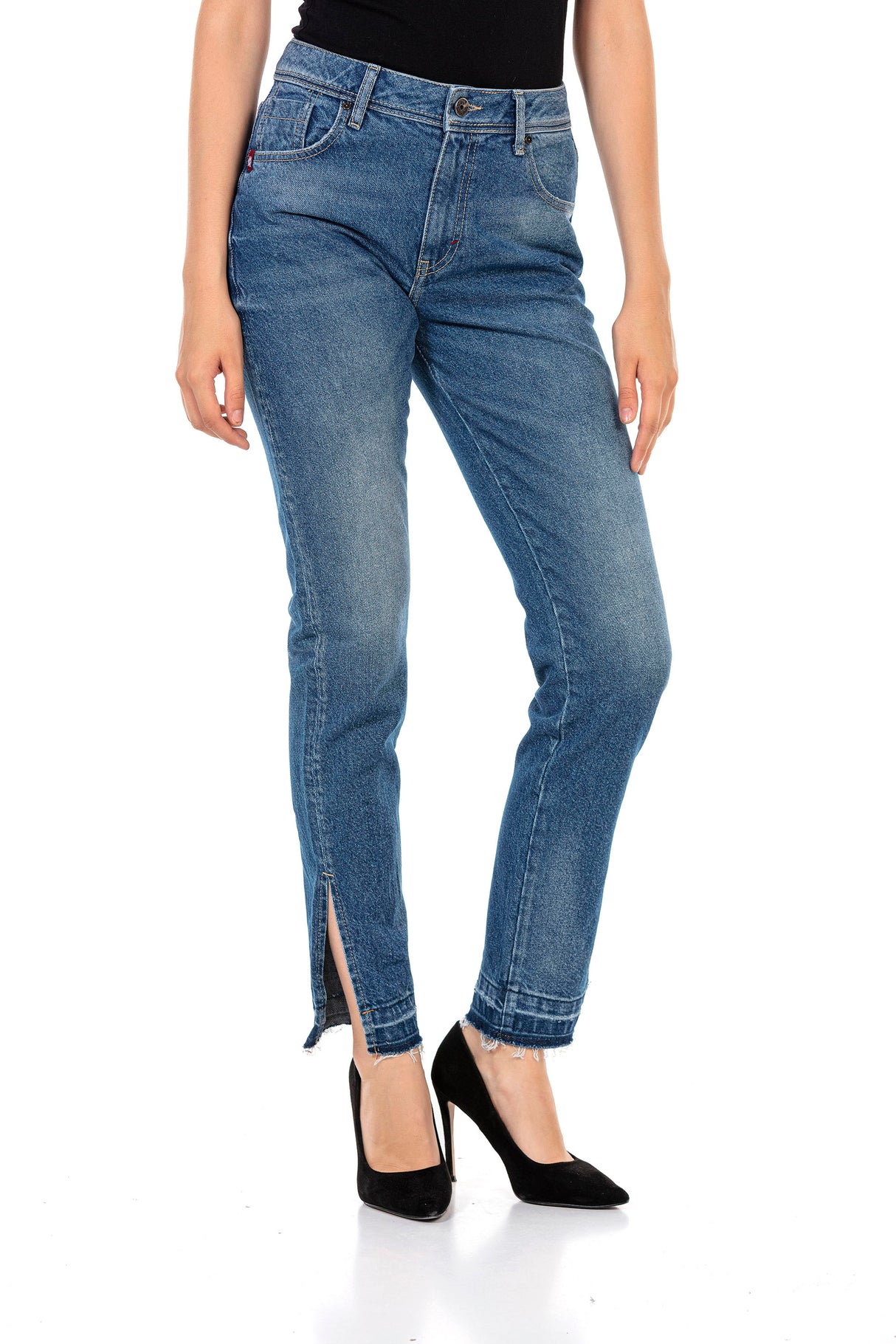 WD449 Women Comfortable Jeans with a trendy side slot