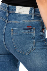 WD449 Women Comfortable Jeans with a trendy side slot