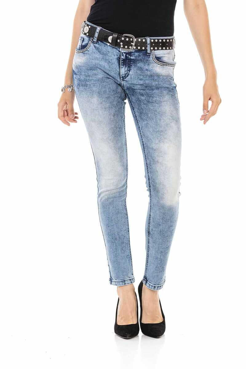 WD459 women Slim-Fit jeans in a modern look