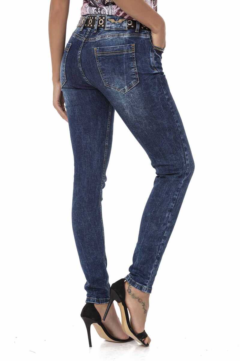 WD460 women Slim-Fit jeans with subtle wash and cool rivets