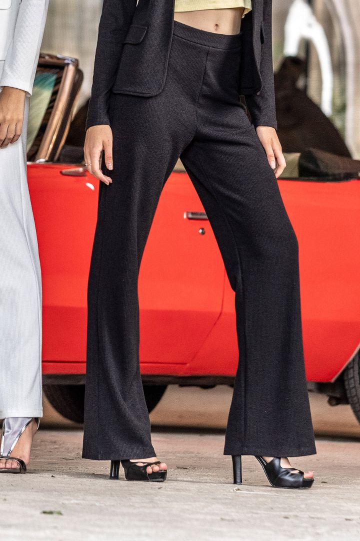 WD488 women fabric trousers with exhibited leg