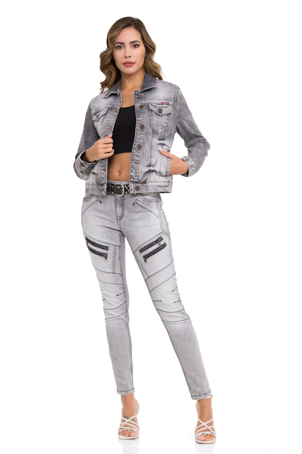 WD501 Jeans Slim-Fit para mujer con cremallera decorativa y logo