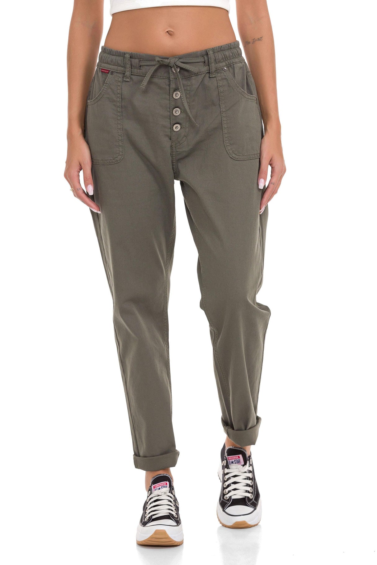 Pantalones de mujer WD508 en un aspecto inusual