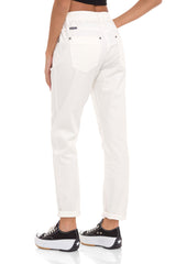 Pantalones de mujer WD508 en un aspecto inusual