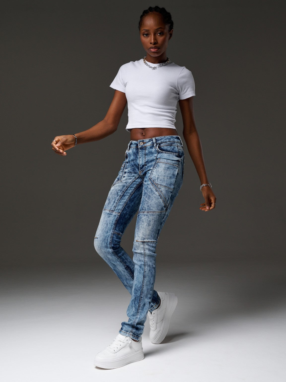 WD539 jeansy damskie z przeszyciami