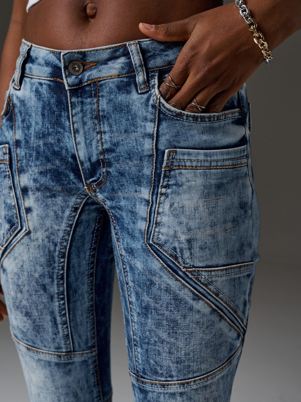 WD539 jeansy damskie z przeszyciami